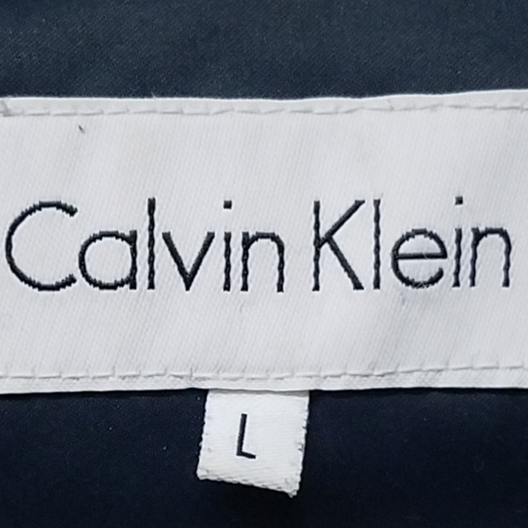 Calvin Klein Puffer Vest - Picture 3 of 6